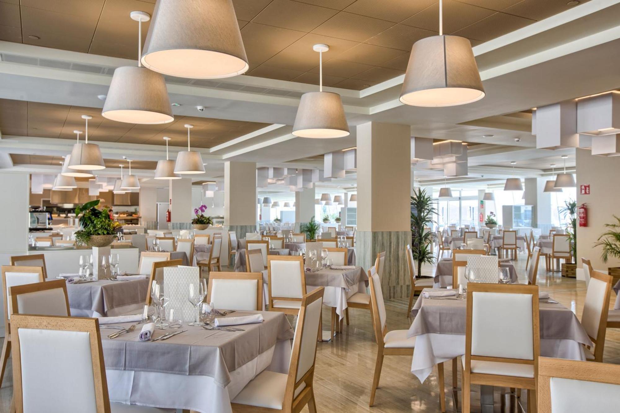 Four Points By Sheraton Costa Blanca Villas Benidorm Exterior photo